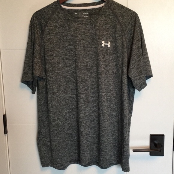 Under armour t-shirt - Picture 1 of 3